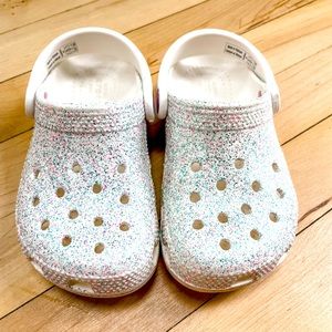 CROCS: Toddler Classic Glitter Clog. Girls Size 9. Condition: Like New